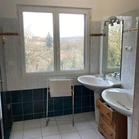 L'escale Des Pertonnieres Holiday home